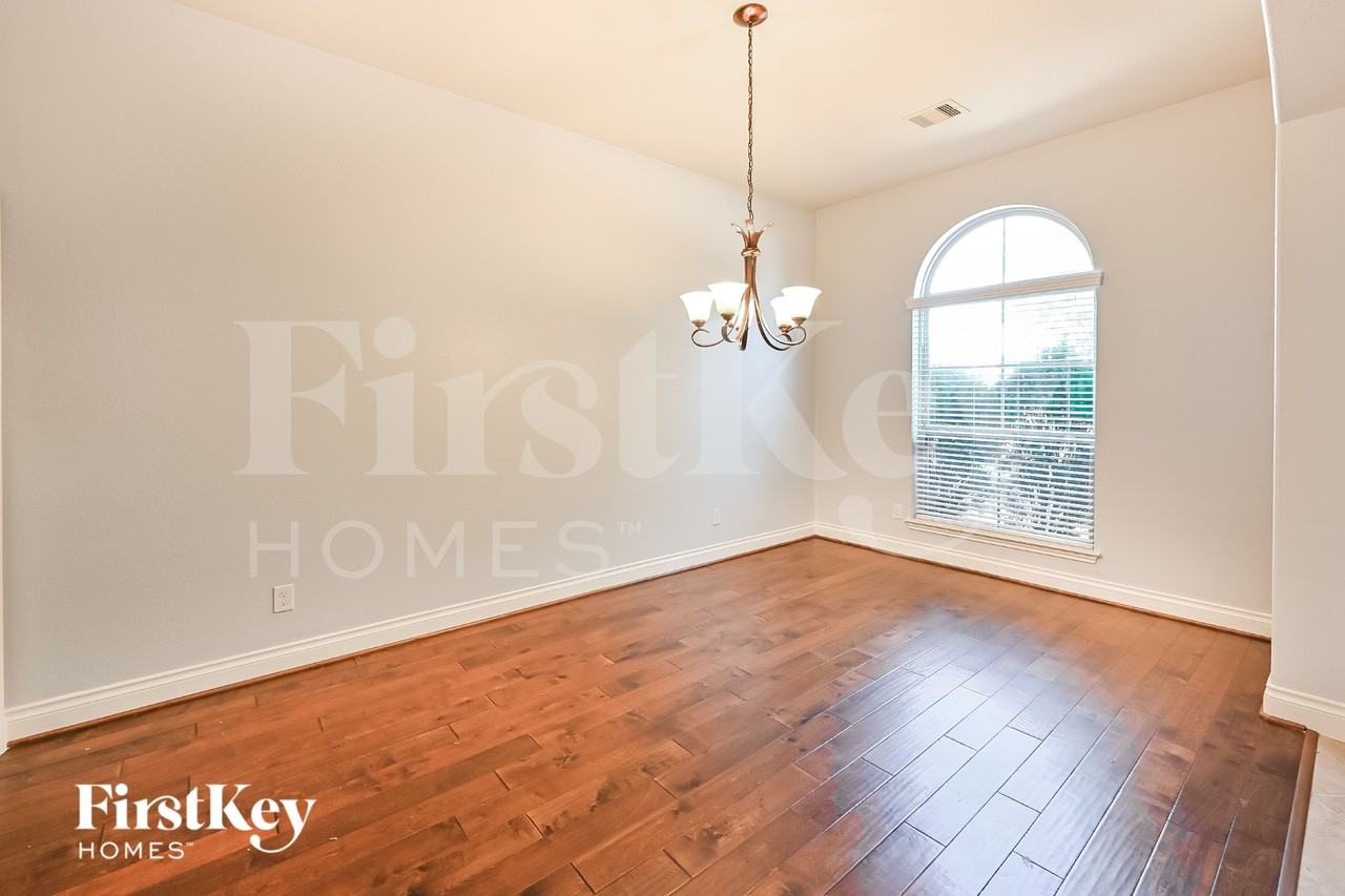 18631 Minden Oaks Dr - Photo 4 of 16