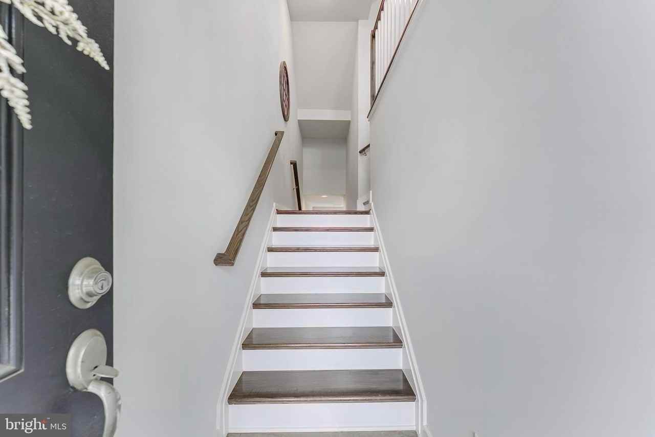 42403 Arcola Vista Ter - Photo 2 of 45