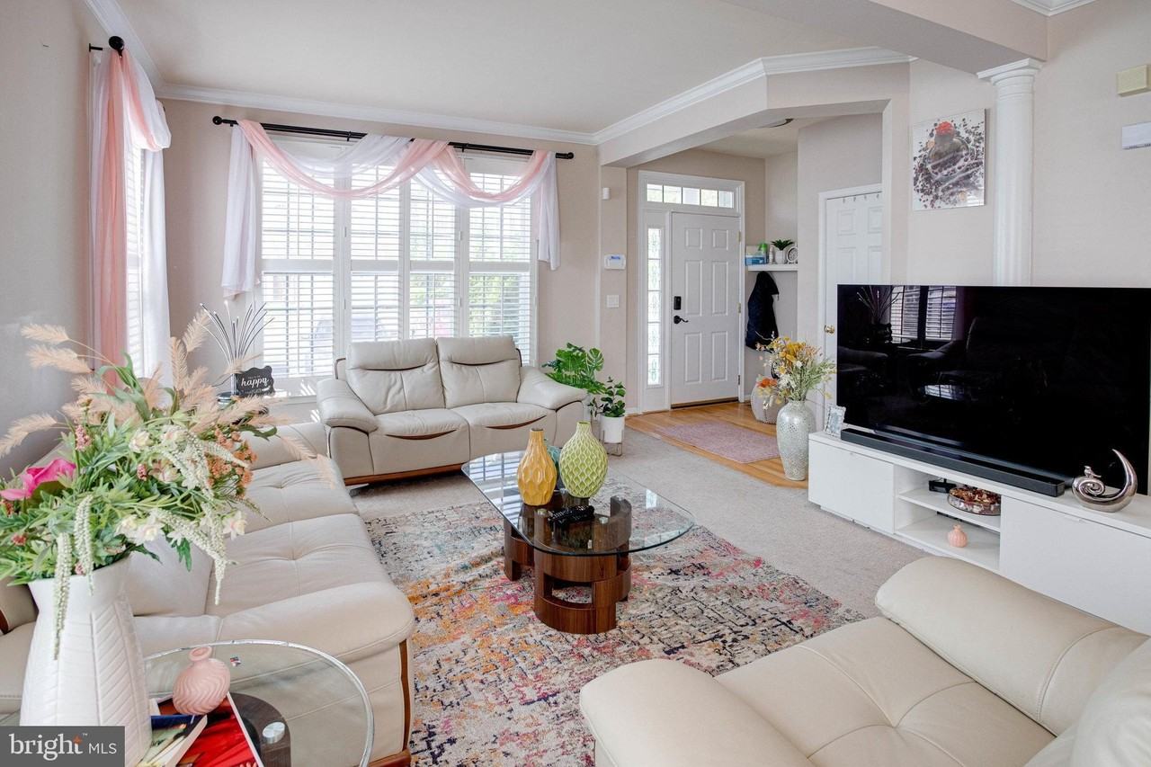 15688 William Bayliss Ct - Photo 6 of 42