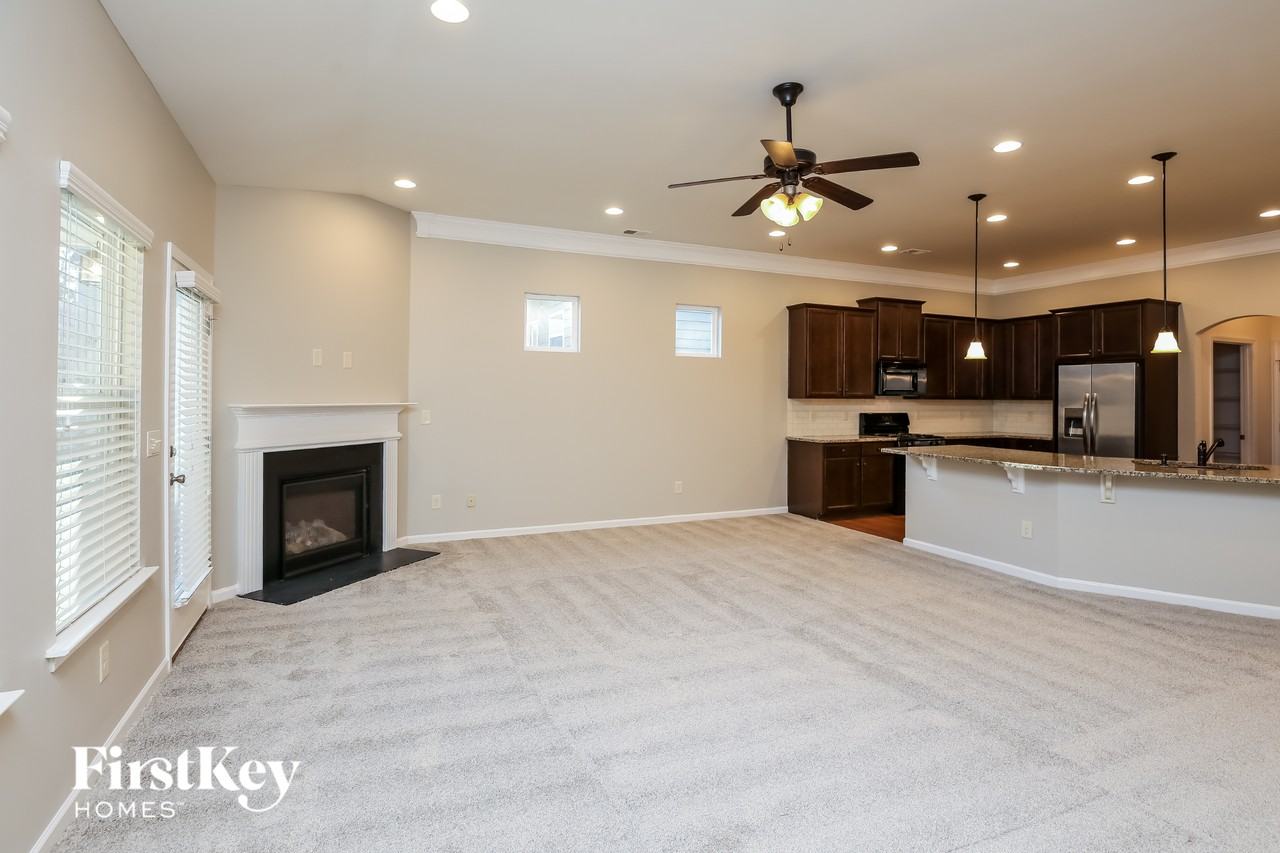 159 Stone Manor Ct - Photo 3 of 15