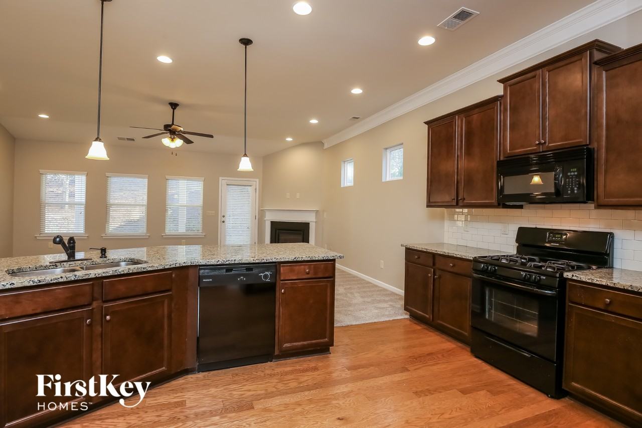 159 Stone Manor Ct - Photo 6 of 15