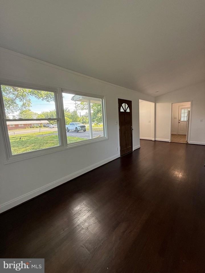 4337 Mine Rd - Photo 4 of 10