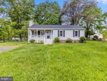 11802 Oakdale Ct - Photo 1 of 1