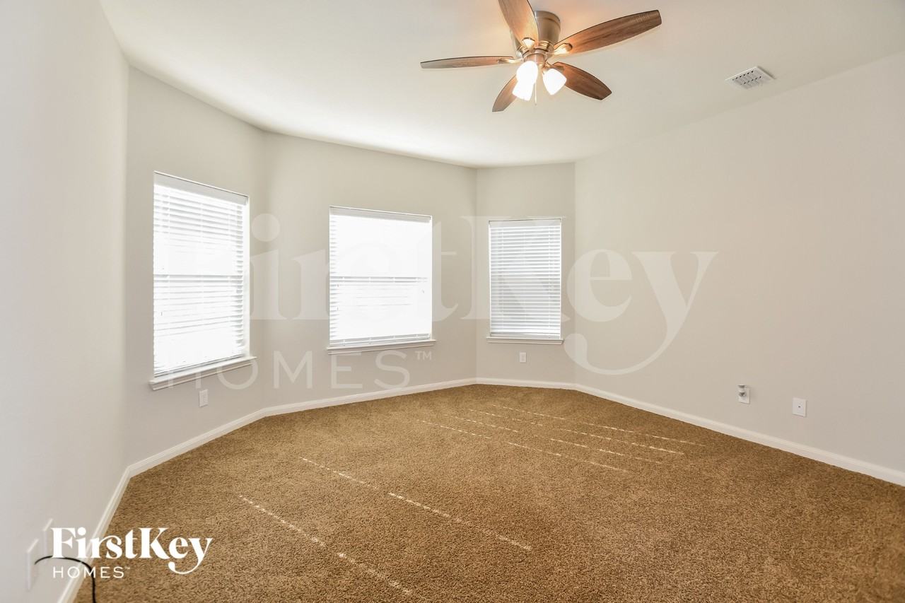 9005 Woodfern Dr - Photo 7 of 15