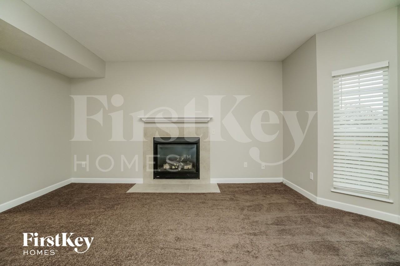 4642 Haley Way - Photo 3 of 15