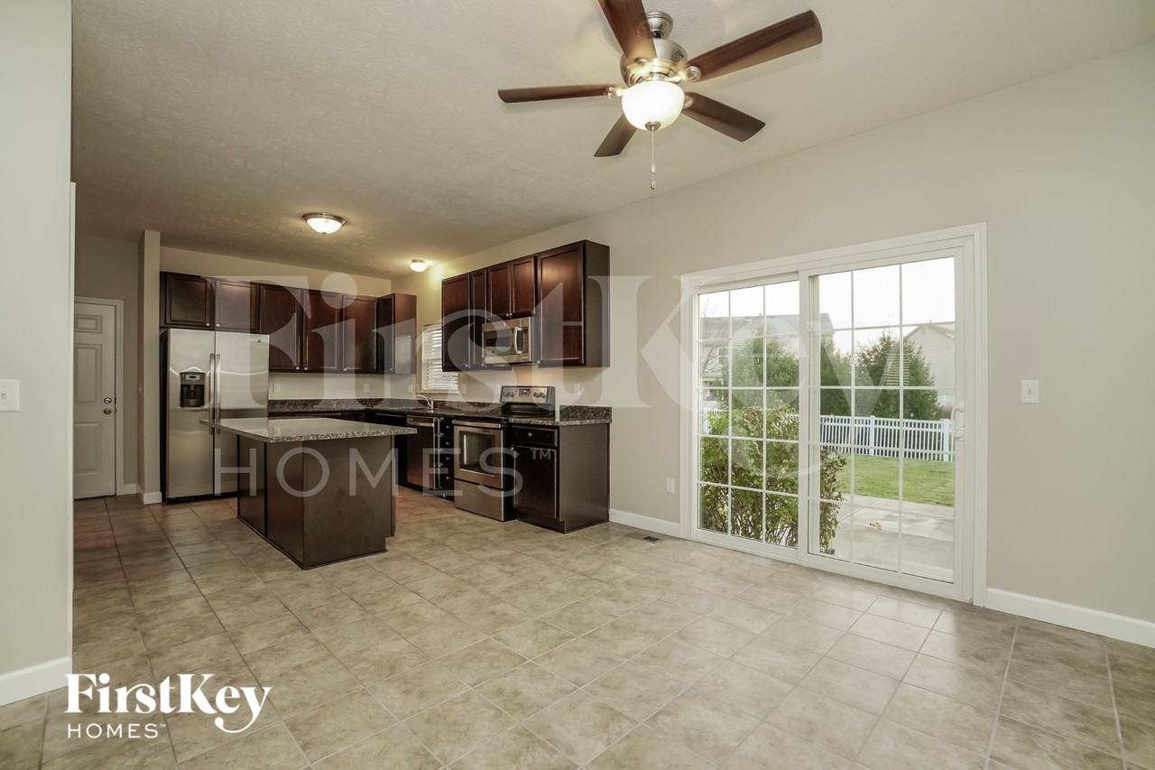 4642 Haley Way - Photo 5 of 15
