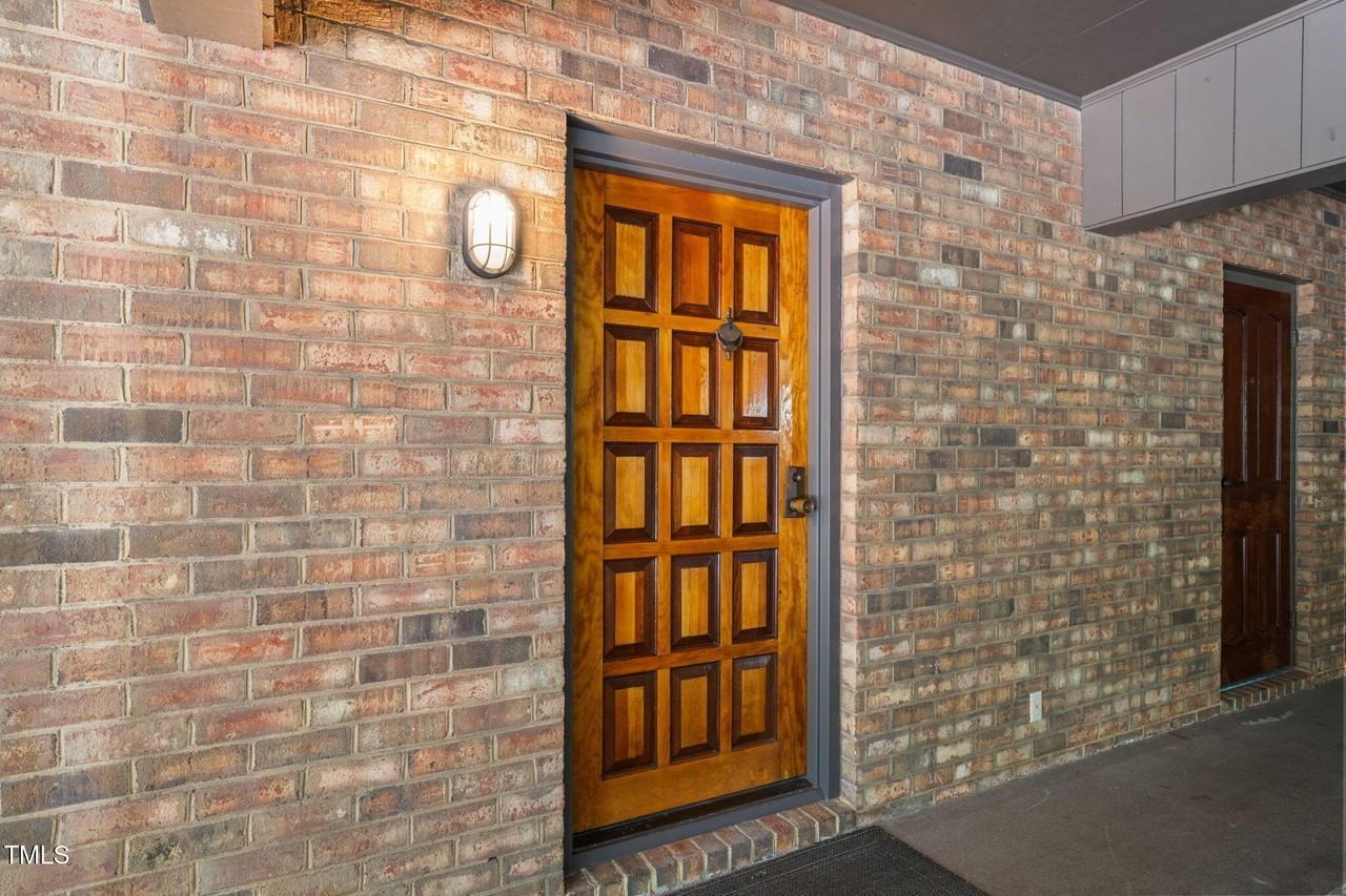 100 Laurel Hill Cir #A - Photo 3 of 18