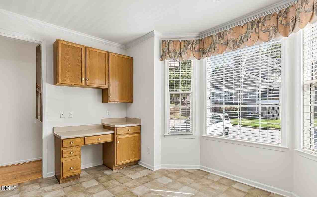 304 Nottinghill Walk - Photo 4 of 30