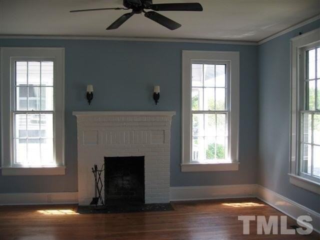 208 E Franklin St - Photo 2 of 12