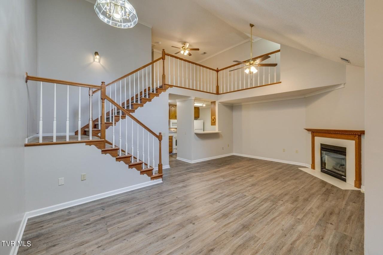 3711 Apple Grove Cir - Photo 4 of 29