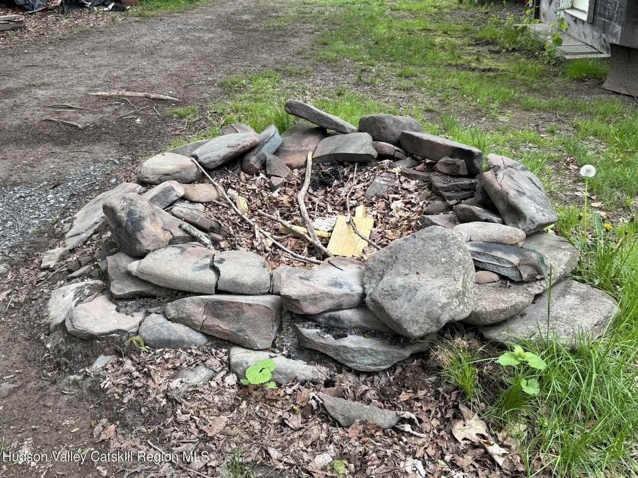 15 Friendship Manor Rd #1 - Photo 6 of 11