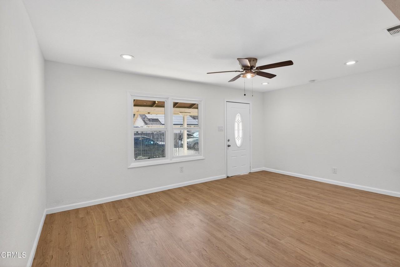 3307 Belden St - Photo 6 of 25