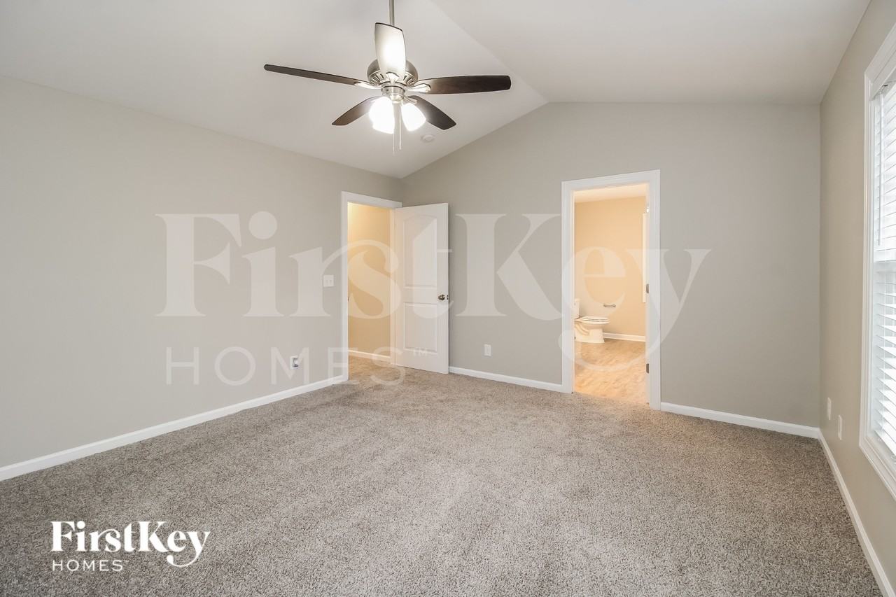 1803 Gracewood Dr - Photo 7 of 15