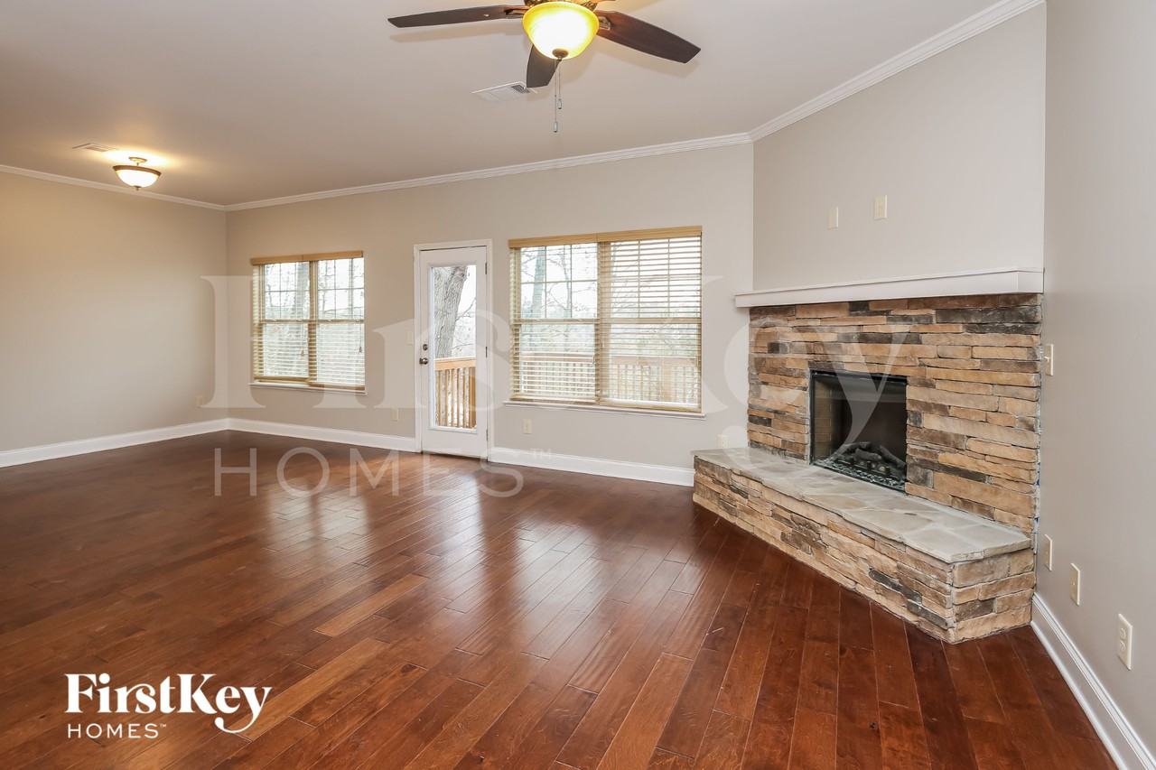 5573 Little Mill Rd - Photo 3 of 15