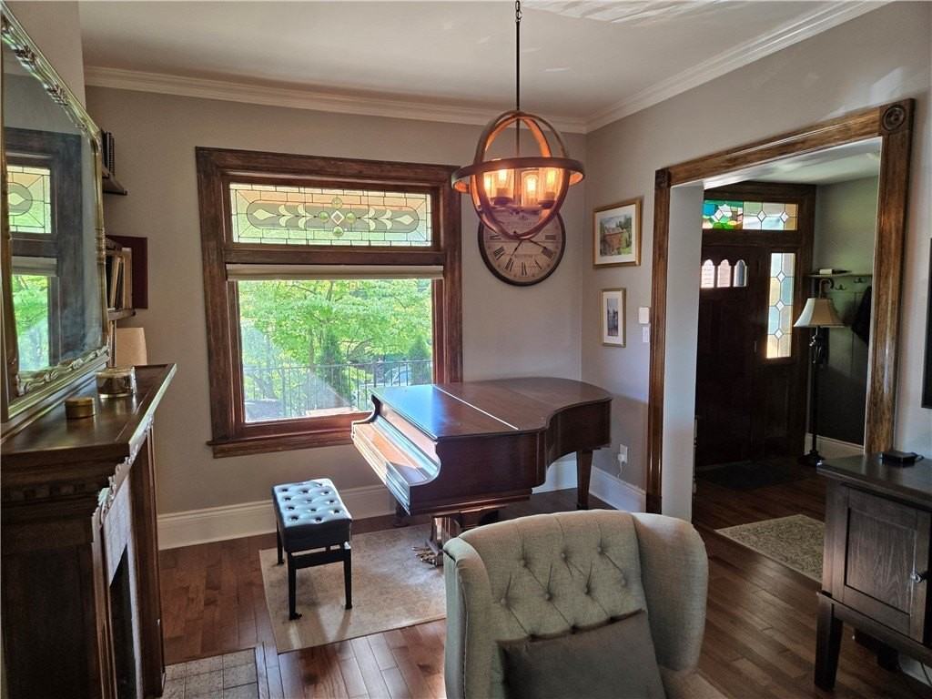 508 S Lang Ave - Photo 3 of 25