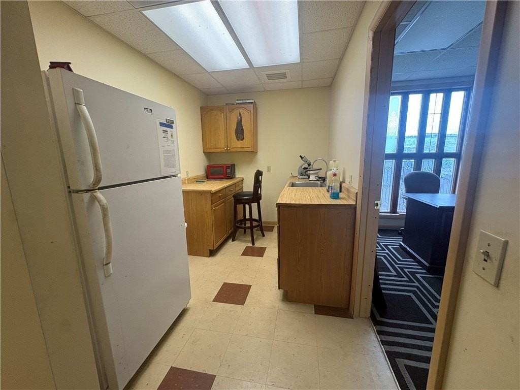 971 Pittsburgh St - Photo 4 of 16