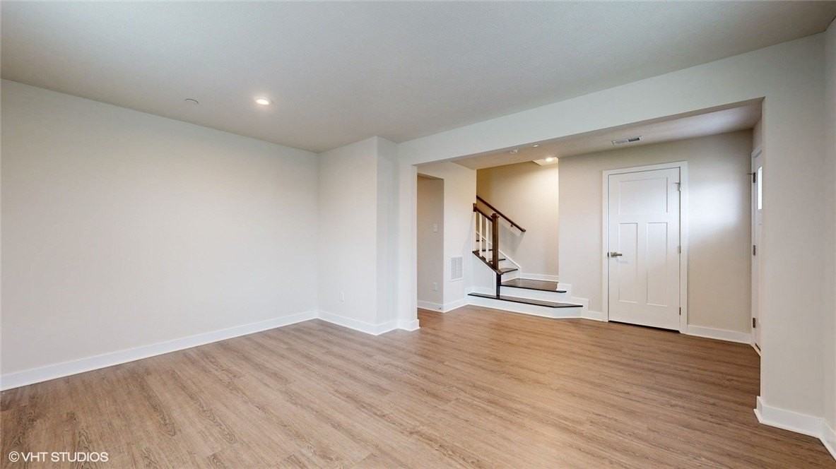4908 Spruce Rd - Photo 6 of 39