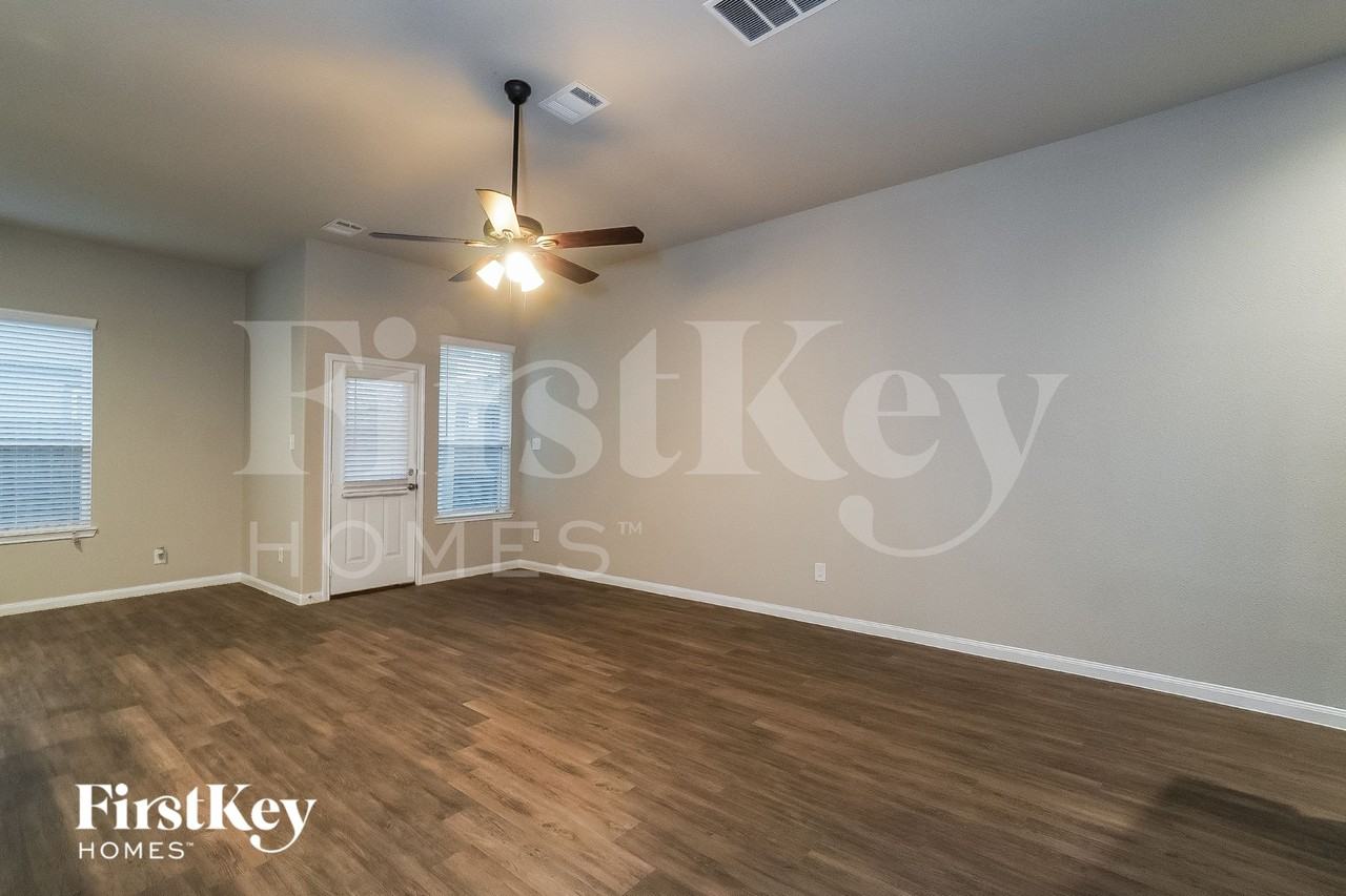 5727 Esk River Trl - Photo 2 of 15