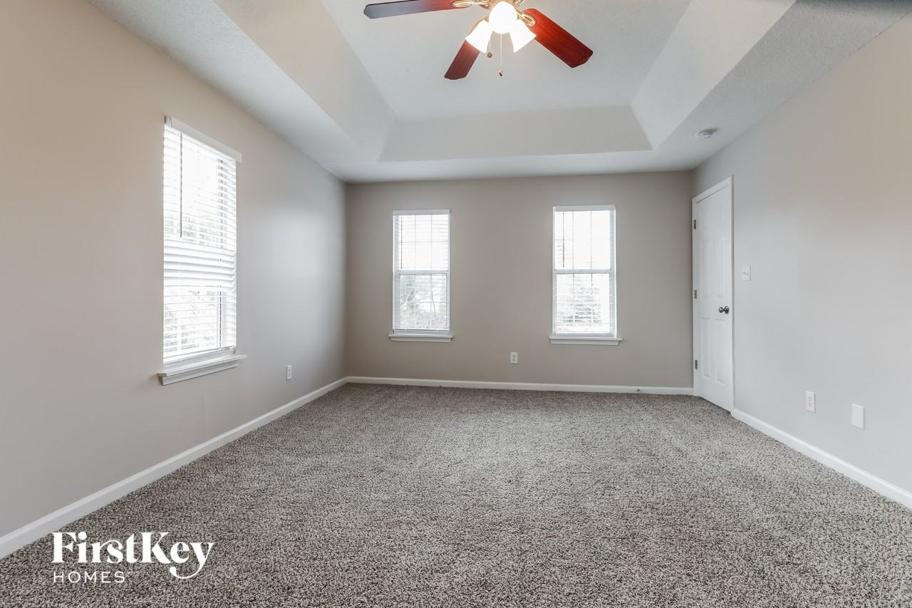 3217 Ivy Lake Ct - Photo 6 of 15