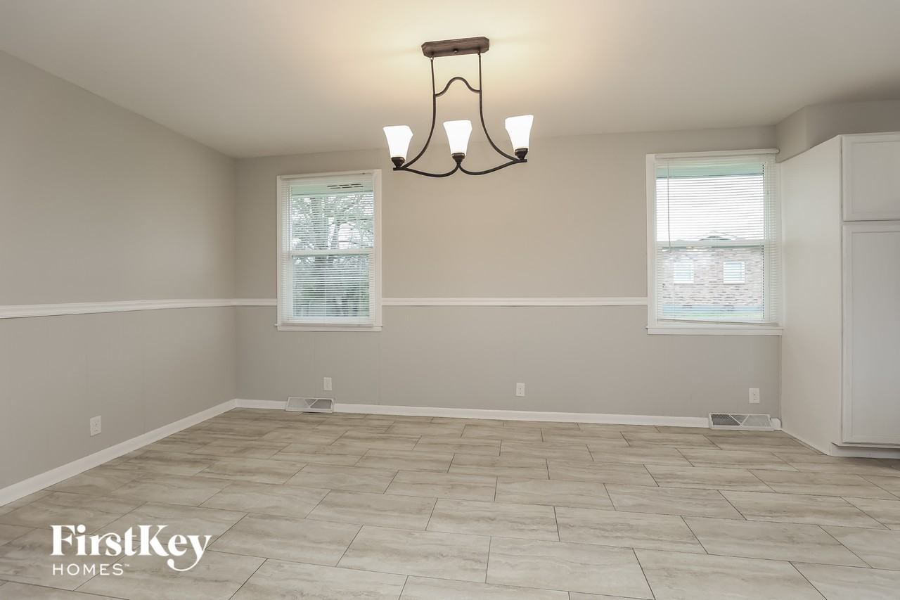 159 Wessington Pl - Photo 4 of 15