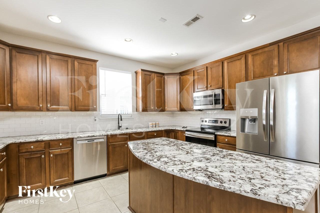 15636 Seafield Ln - Photo 5 of 15