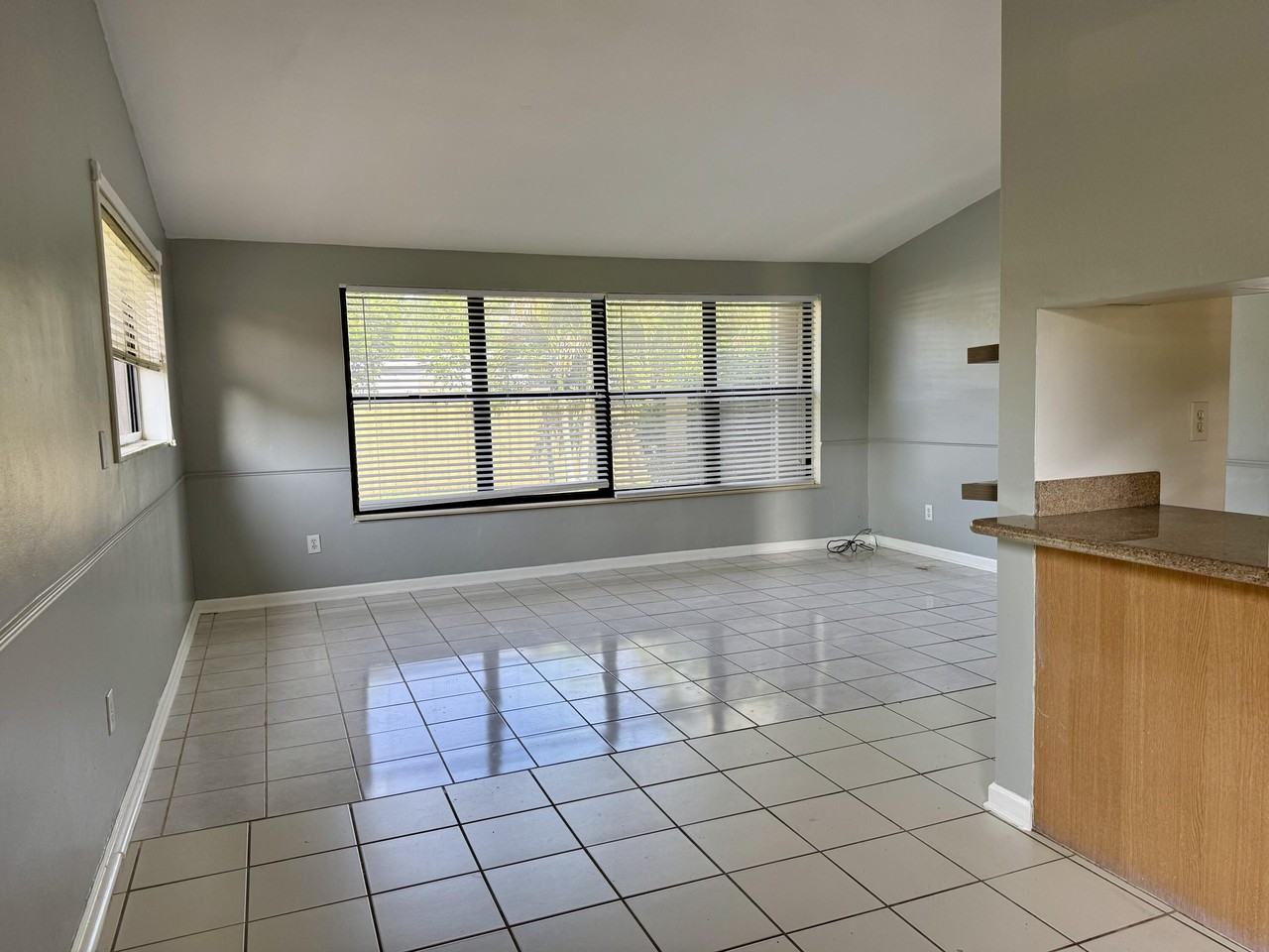 764 Gardenia Dr - Photo 4 of 23