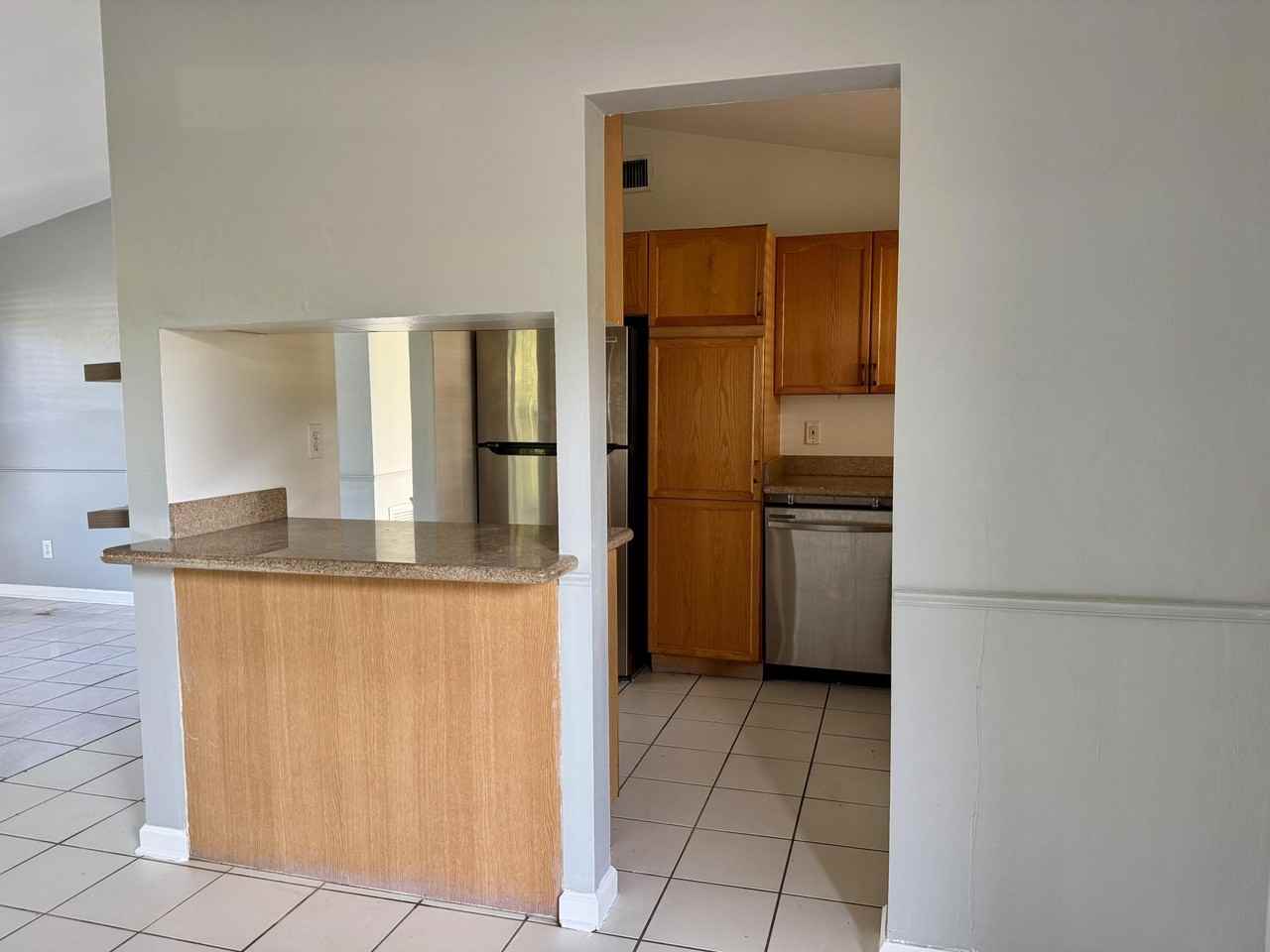764 Gardenia Dr - Photo 5 of 23