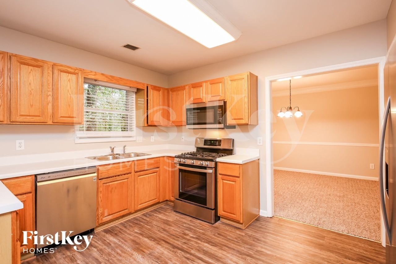 2684 Conifer Green Way - Photo 6 of 18