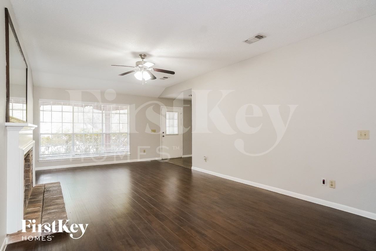 12234 Yearling Dr - Photo 2 of 16