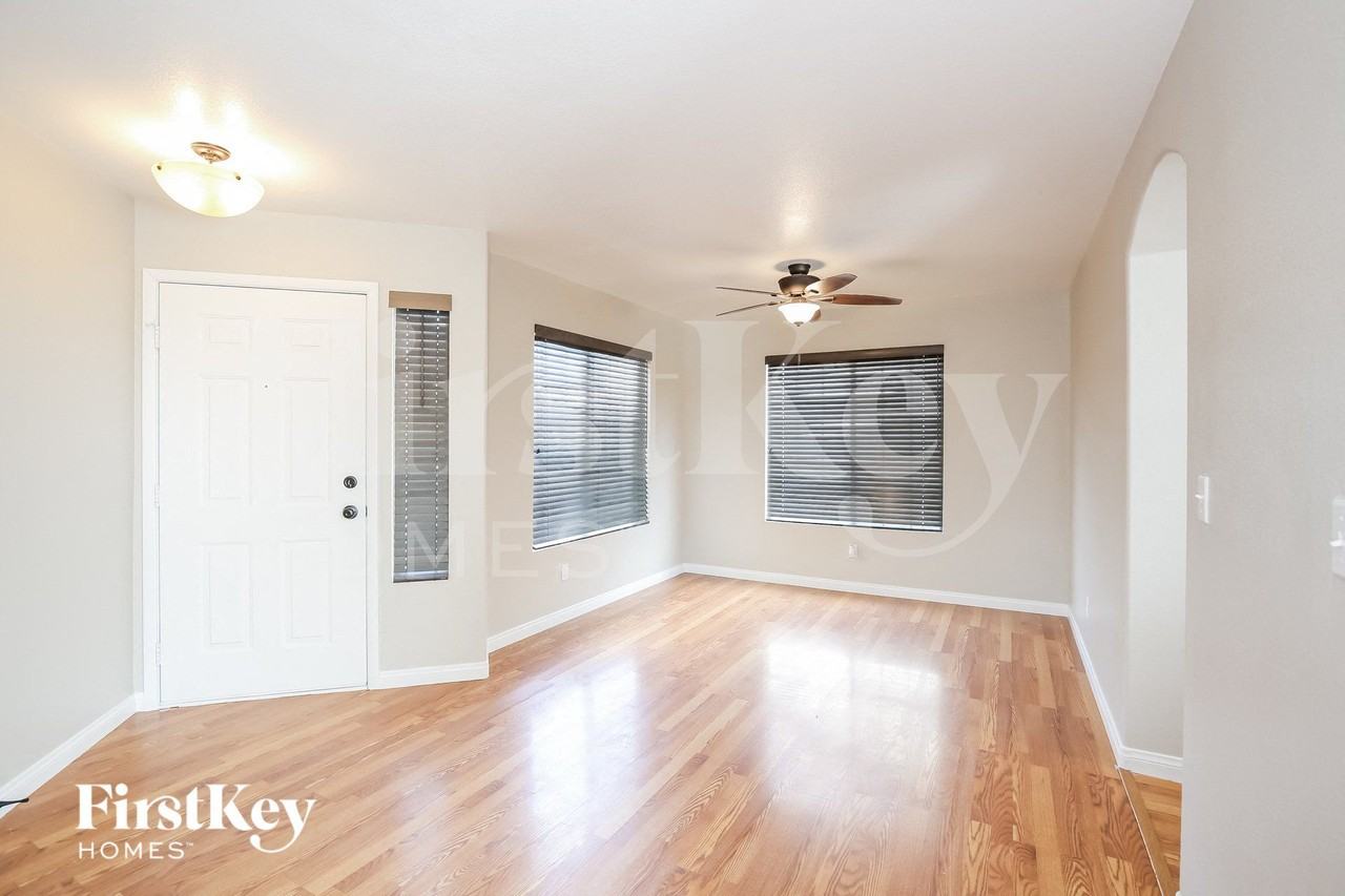 8017 Secret Ave - Photo 3 of 15