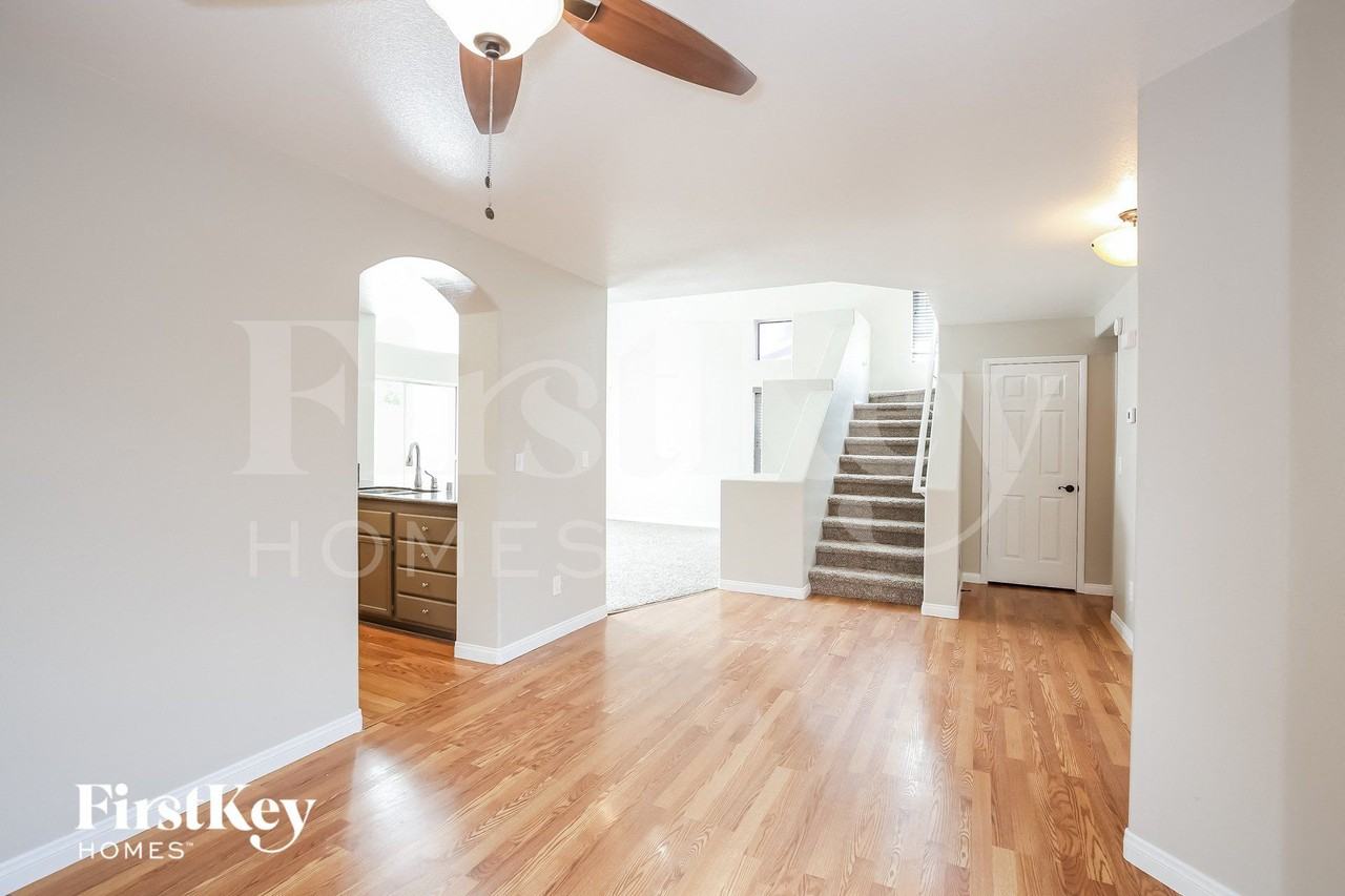 8017 Secret Ave - Photo 7 of 15