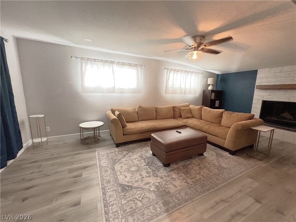 109 Ash St - Photo 3 of 9