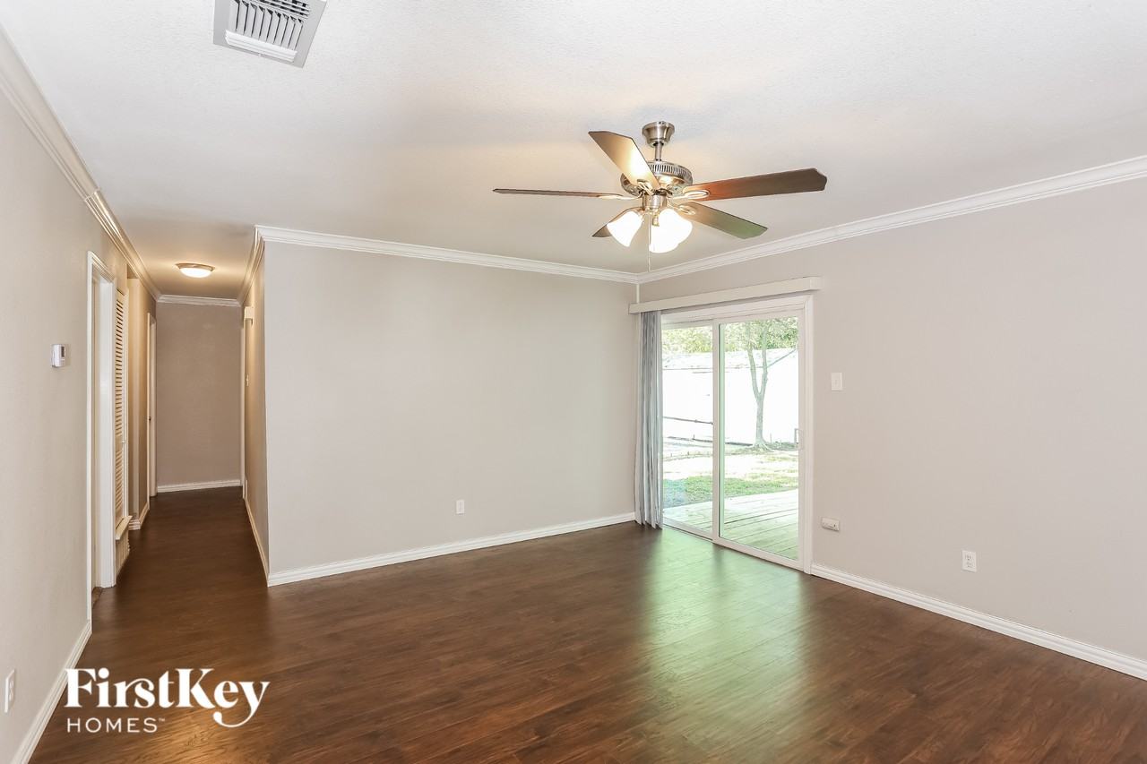 3804 Driskell Blvd - Photo 4 of 15