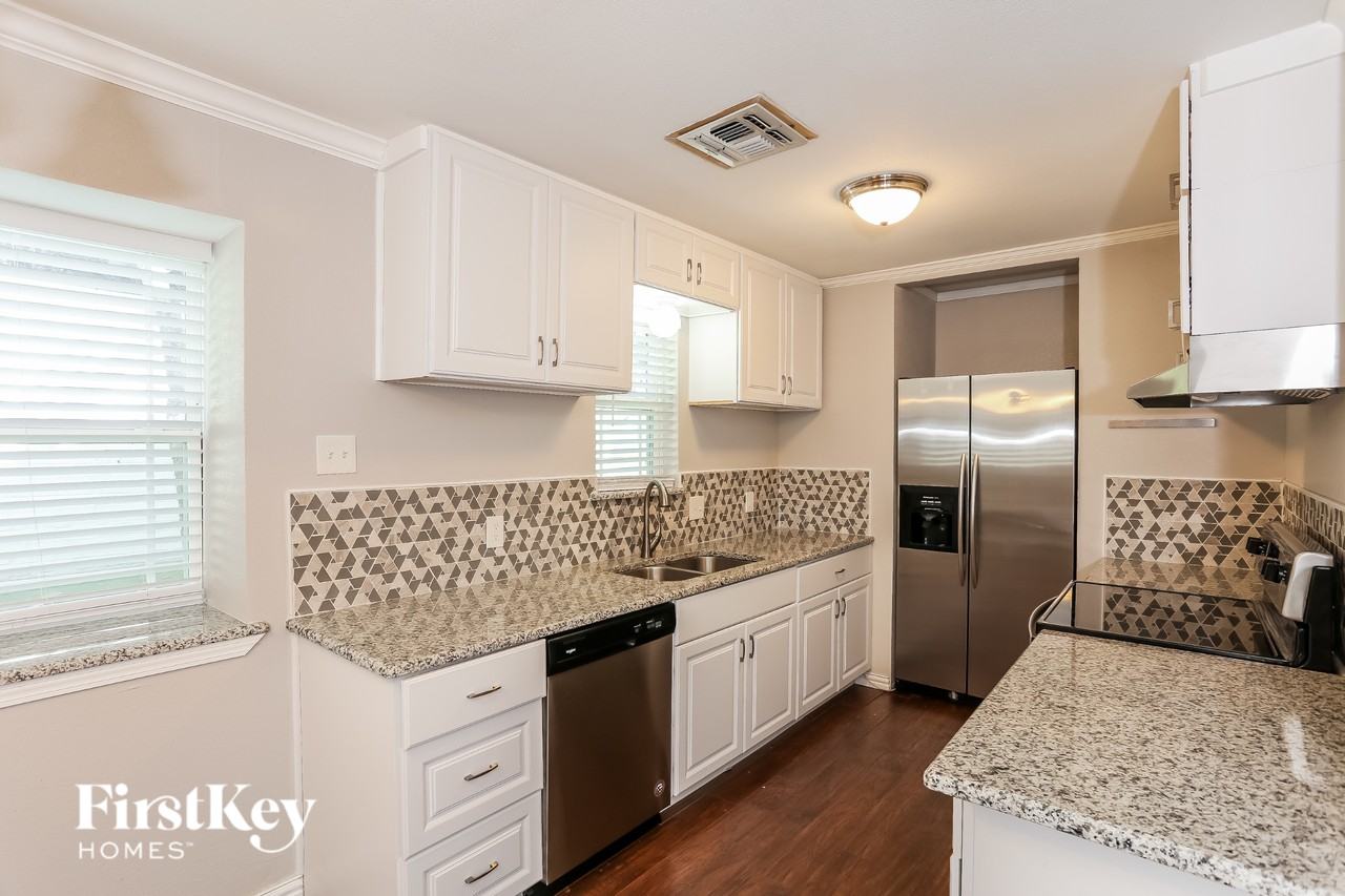 3804 Driskell Blvd - Photo 5 of 15