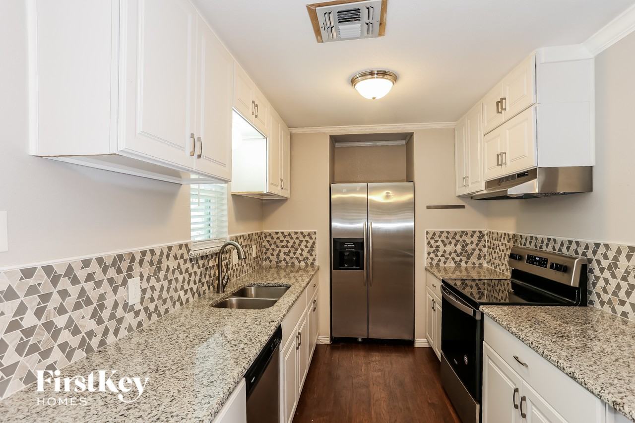 3804 Driskell Blvd - Photo 6 of 15