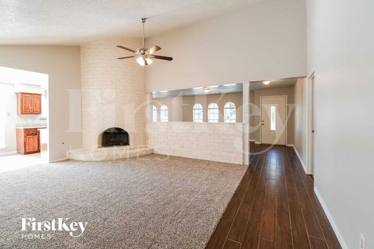 9822 Hughes Ranch Rd - Photo 3 of 15
