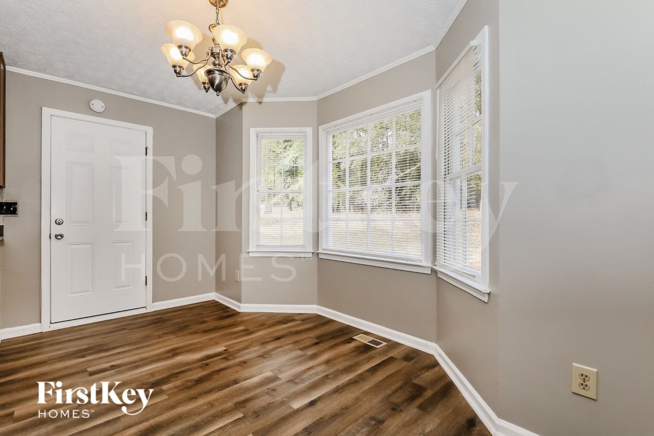 125 Wakefield Pl - Photo 7 of 18