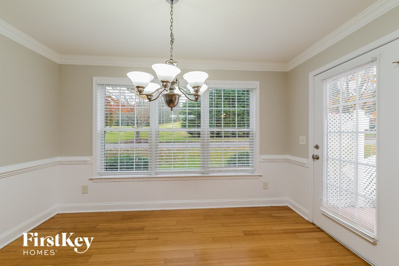 5819 Willowdale Dr - Photo 5 of 15