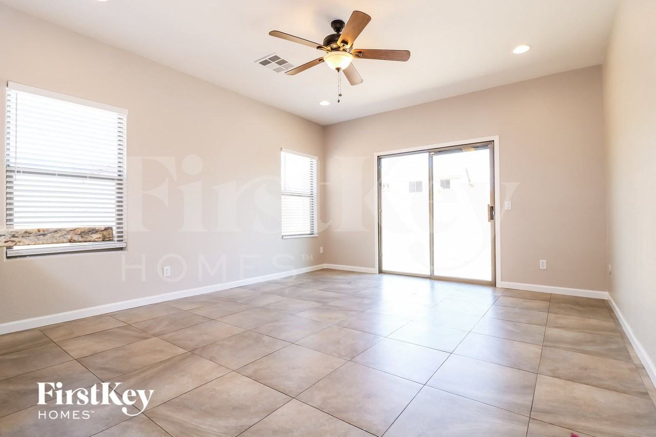 1127 S 220th Dr - Photo 2 of 15