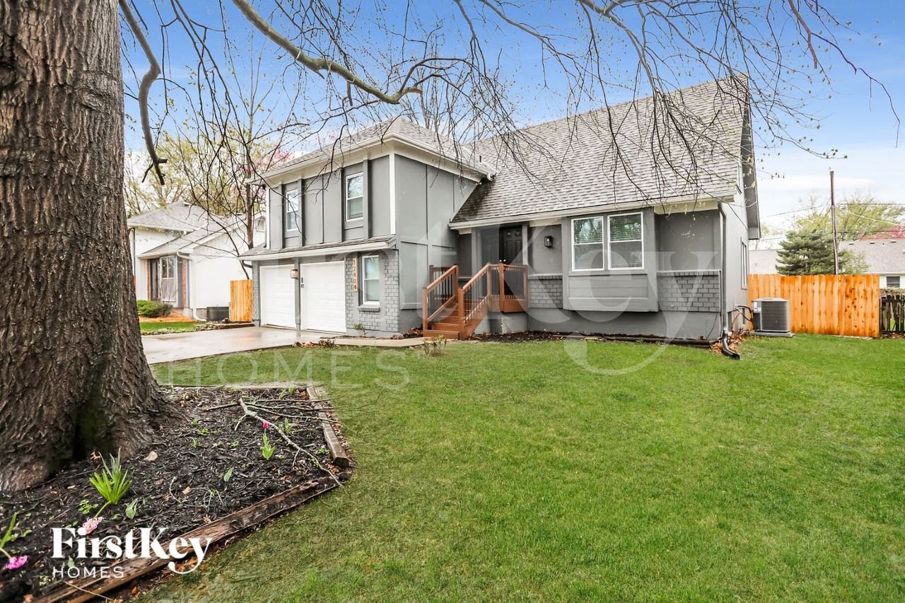 12404 W 100th St - Photo 2 of 15
