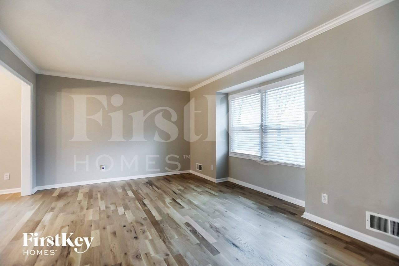 12404 W 100th St - Photo 3 of 15