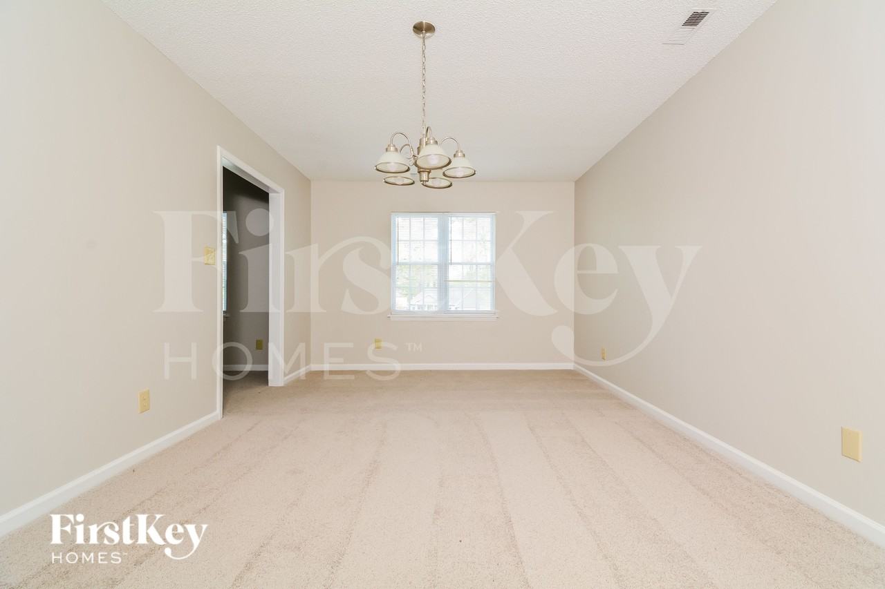 6 Halsey Pl - Photo 5 of 16