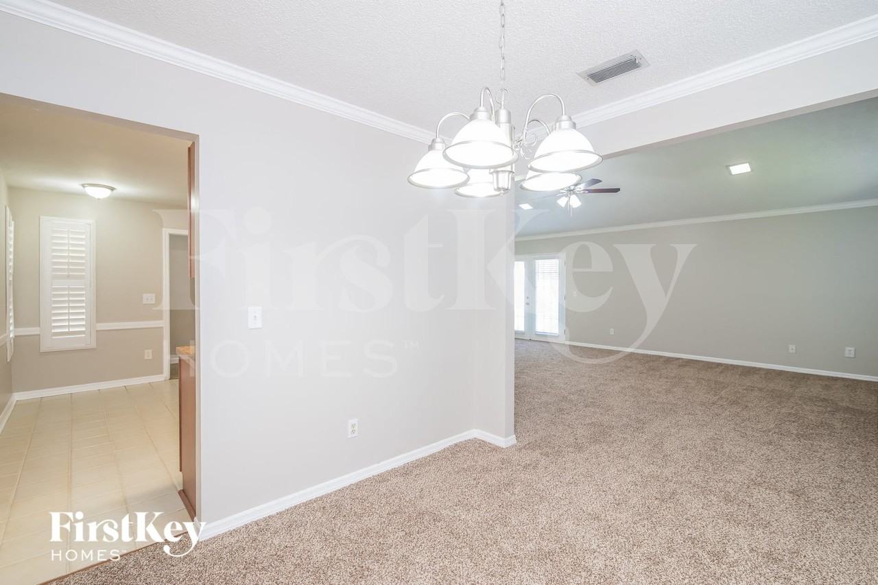 1746 Cinnamon Dr - Photo 7 of 15