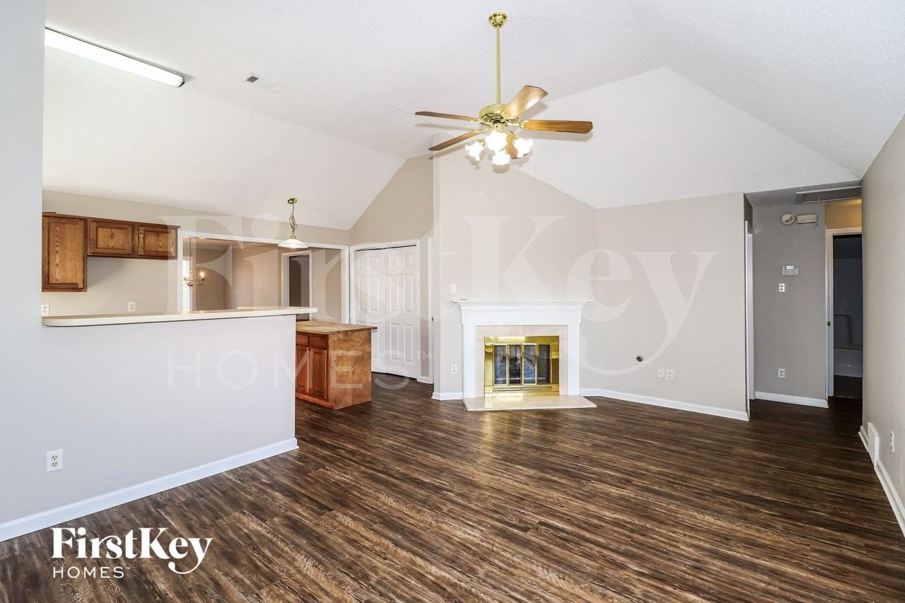 3763 Walden Meadow Dr - Photo 4 of 16