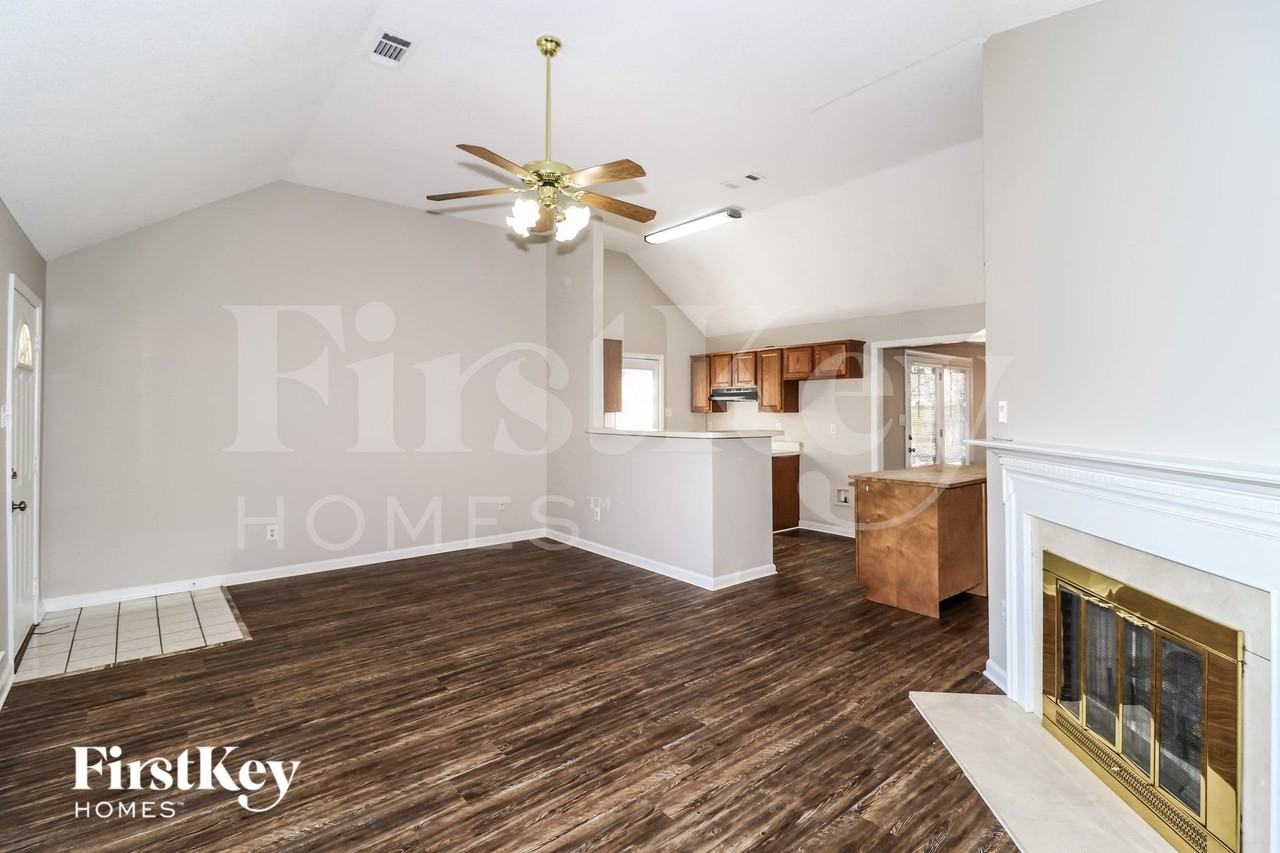 3763 Walden Meadow Dr - Photo 5 of 16
