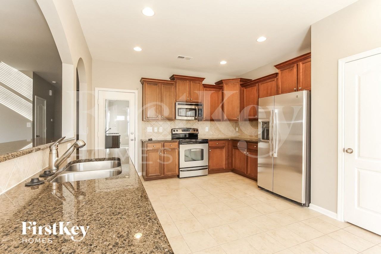 574 Marthas View Dr Nw - Photo 6 of 14