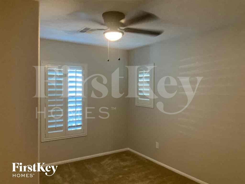 11060 Camden Bay St - Photo 3 of 28