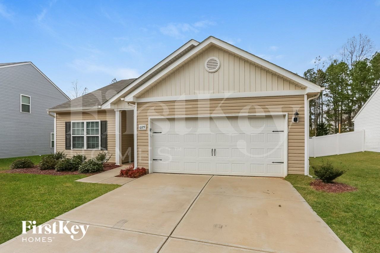 6129 Purbeck Way - Photo 2 of 15