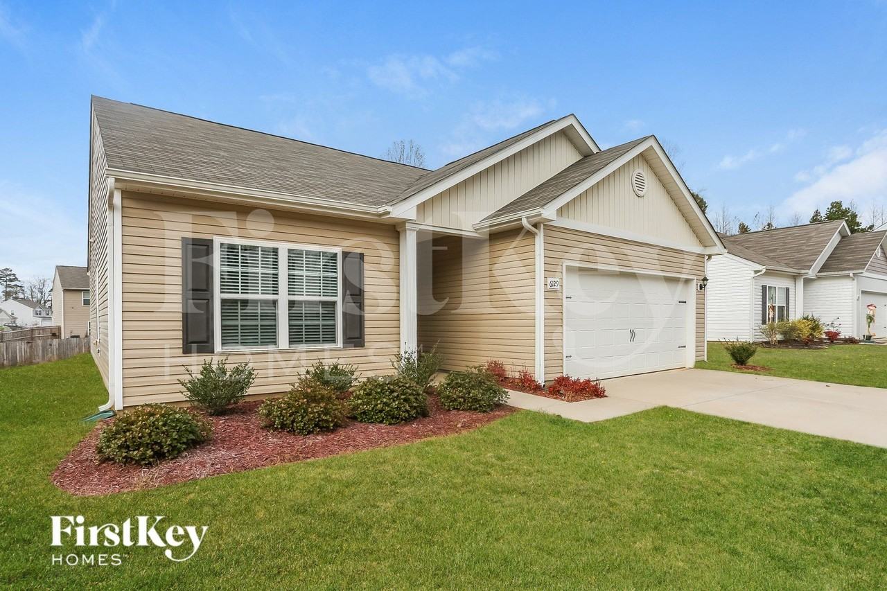 6129 Purbeck Way - Photo 3 of 15