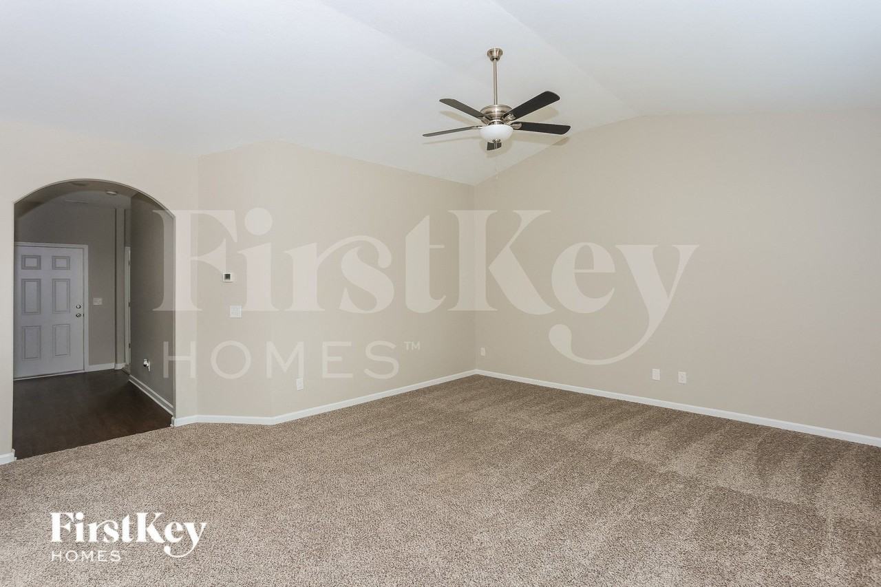 6129 Purbeck Way - Photo 5 of 15